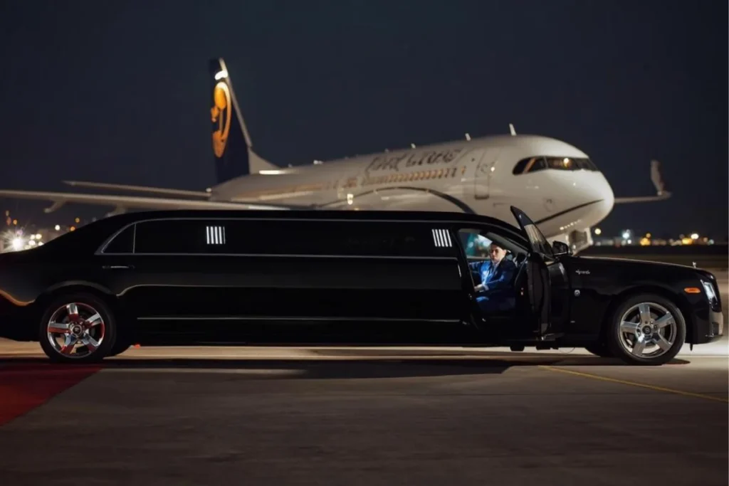 Stretch Limo & SUV Limo Service at Love Field — Corporate & VIP Arrivals